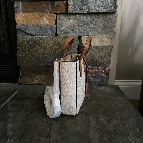 NWT Michael Kors XS Sinclair Extra Small Tote Crossbody - Picture 3 of 11